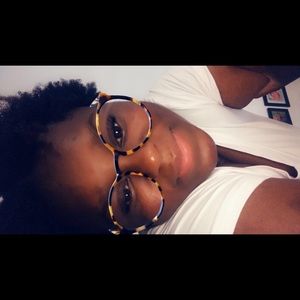 Meet your Posher, Anne